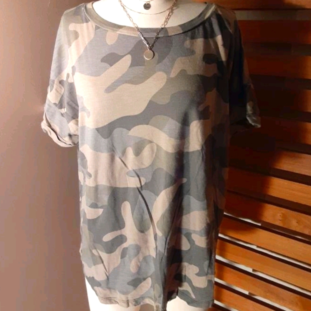 SS0519 XL Camouflage Drop shoulder Tee